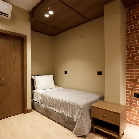 Sunny Hill Boutique 3*