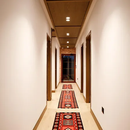 Sunny Hill Boutique Hotel 3*