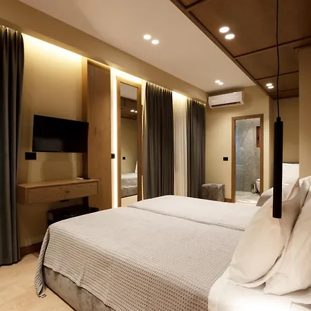 Sunny Hill Boutique 3*