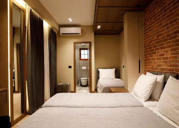 Sunny Hill Boutique Hotel Gjirokastër