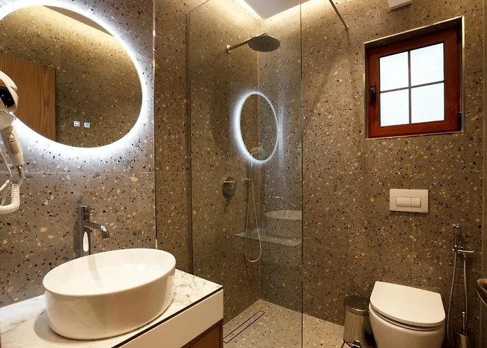 Sunny Hill Boutique 3* Gjirokastër