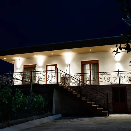 Sunny Hill Boutique Hotel 3*