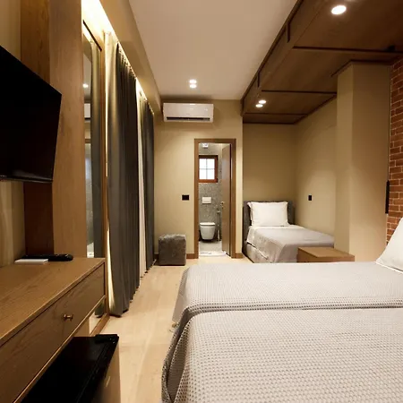 Sunny Hill Boutique 3* Gjirokaster