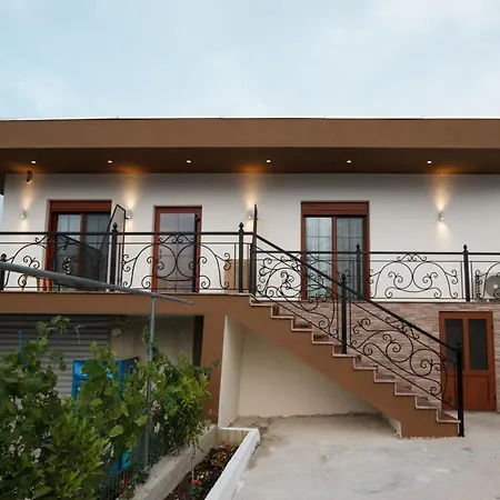 Sunny Hill Boutique 3* Gjirokaster