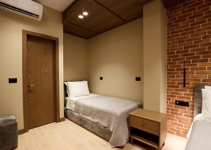 Sunny Hill Boutique 3*