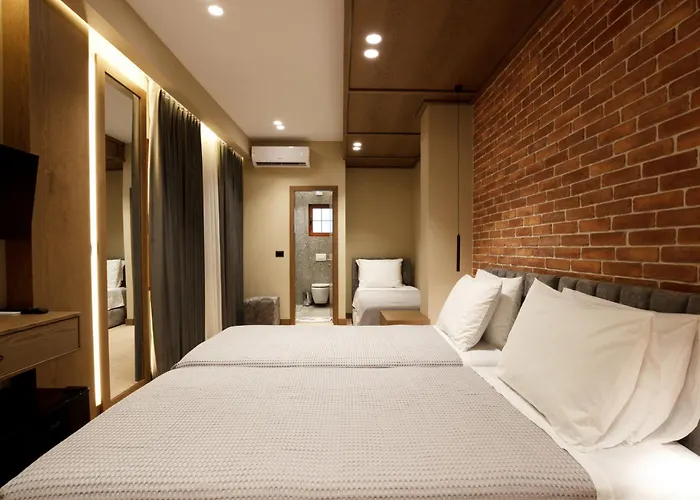 Sunny Hill Boutique Hotel Gjirokastër
