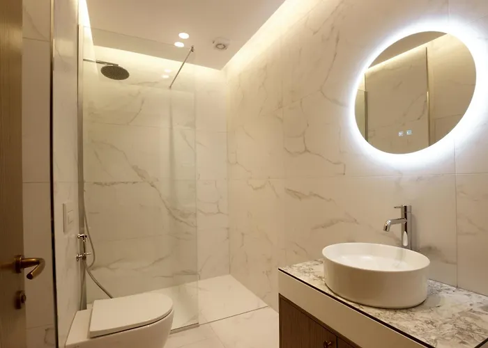 Sunny Hill Boutique 3*