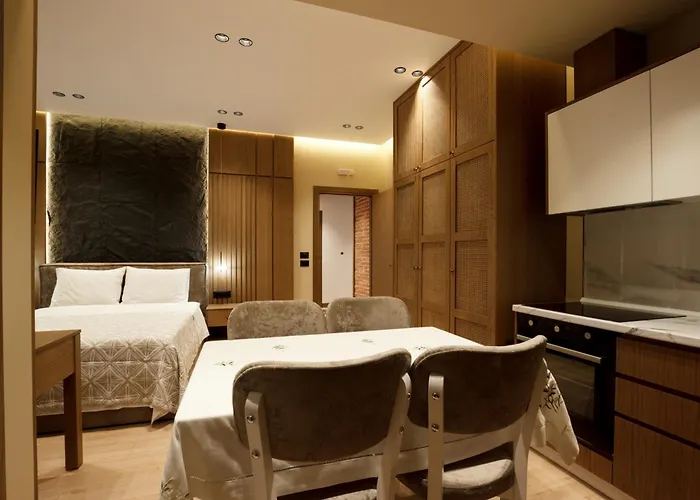 Sunny Hill Boutique Hotel Gjirokastër